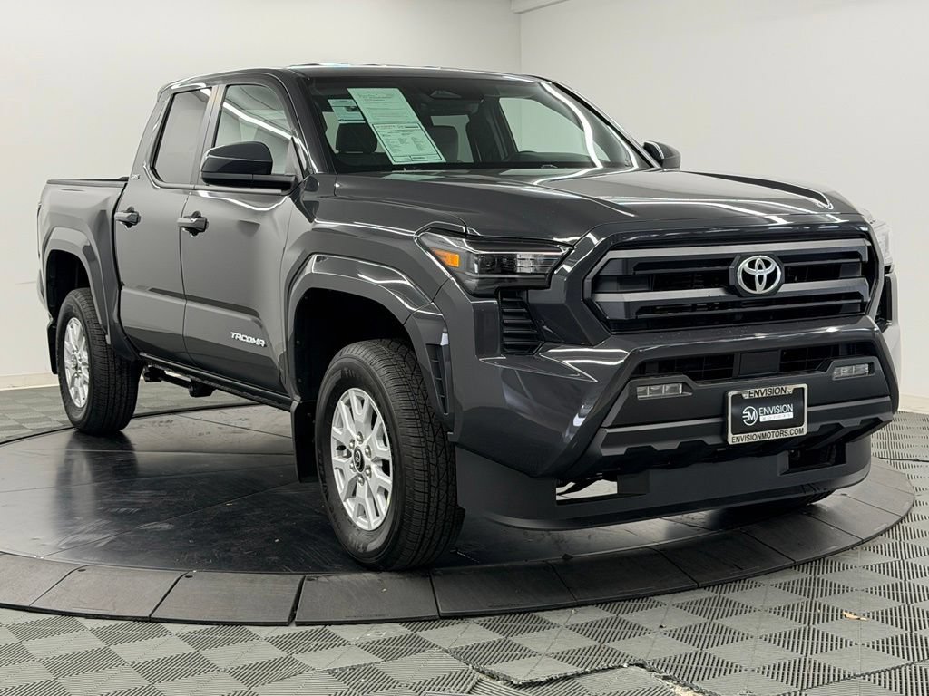 Used 2026 Toyota Tacoma SR5 AWD/4WD image 8
