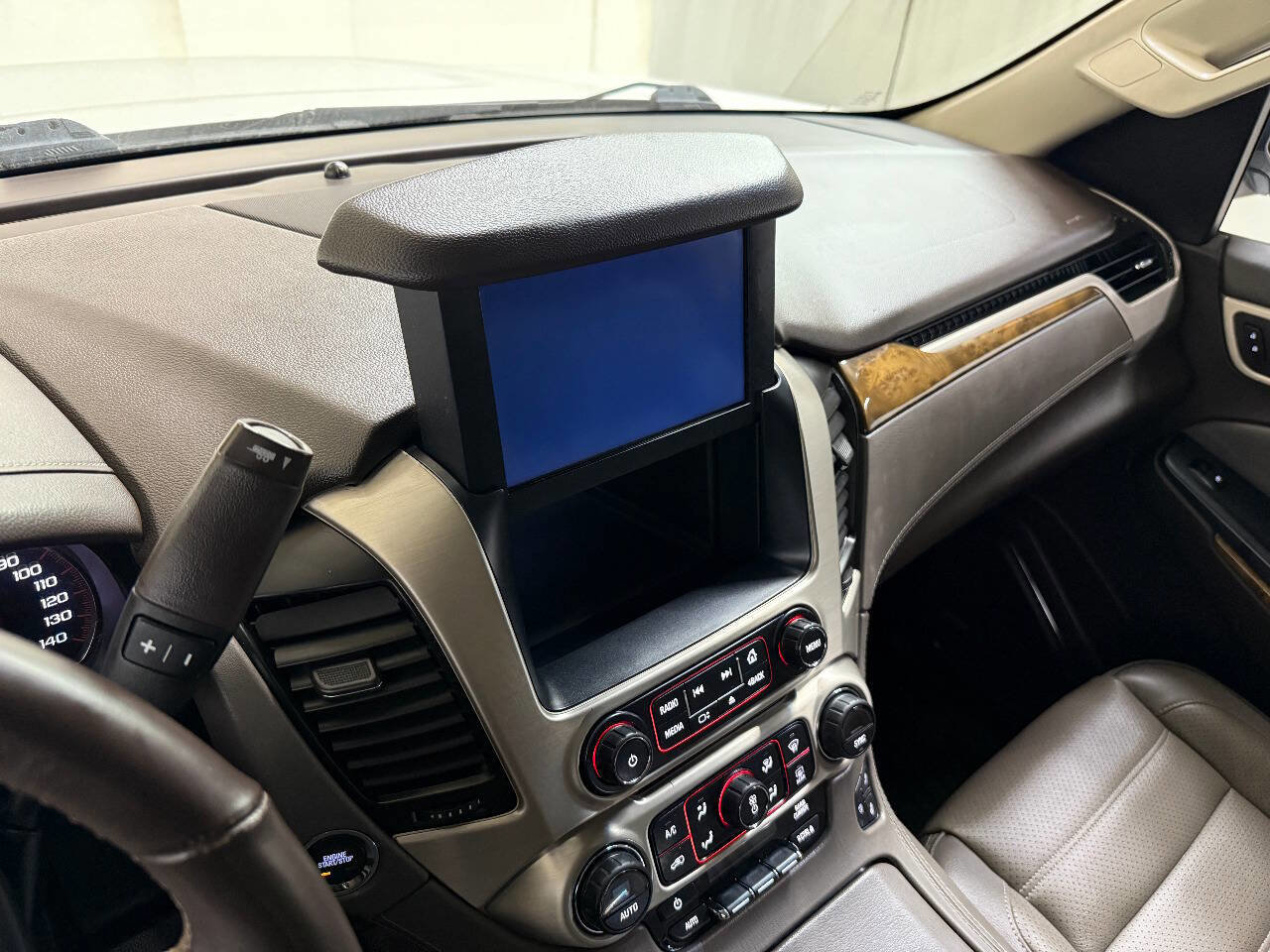 Used 2016 GMC Yukon Denali w/ Open Road Package AWD/4WD image 61