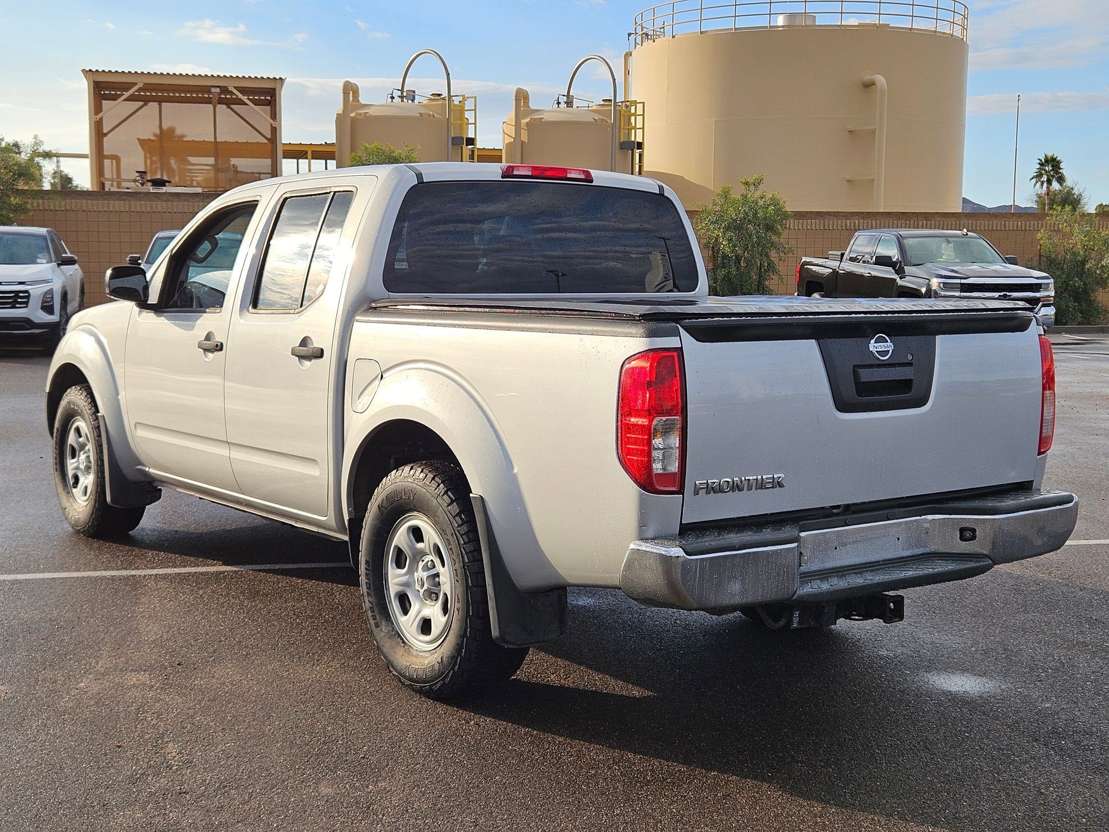 Used 2013 Nissan Frontier S image 3