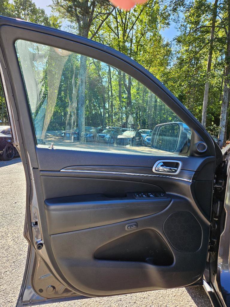 Used 2021 Jeep Grand Cherokee Limited w/ Luxury Group II image 15