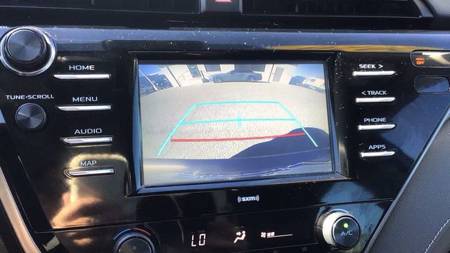 Used 2020 Toyota Camry SE image 30