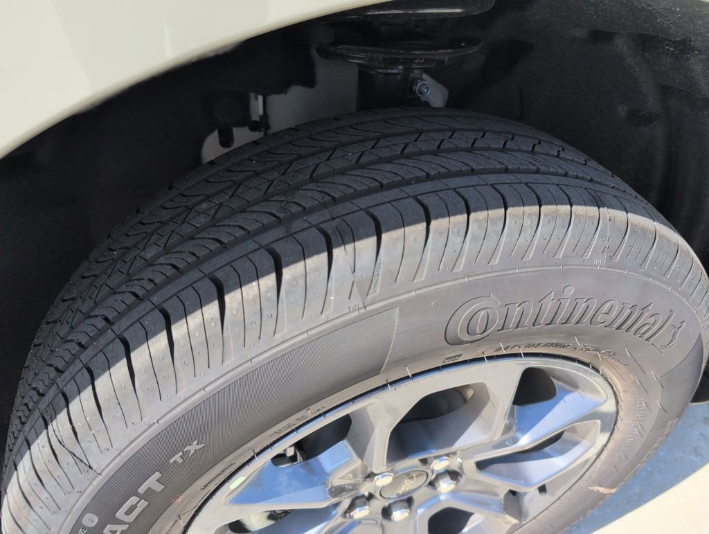 New 2025 Ford Maverick XLT w/ Equipment Group 302A image 16