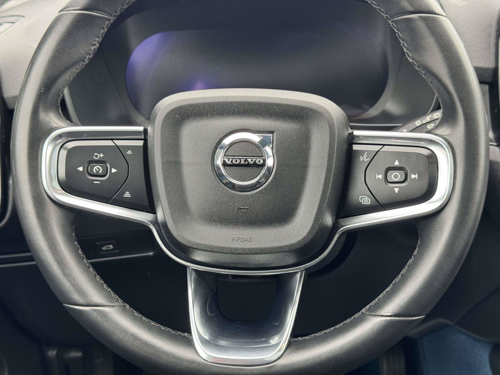 Used 2023 Volvo XC40 Recharge Plus w/ Protection Package Premier AWD/4WD image 15
