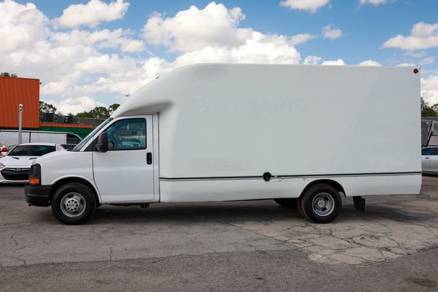 Used 2012 Chevrolet Express 3500 Extended RWD image 4