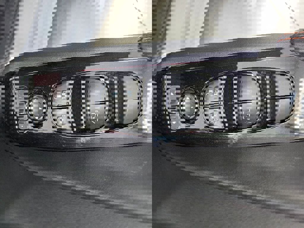 Used 2024 Nissan Altima 2.5 SR image 25