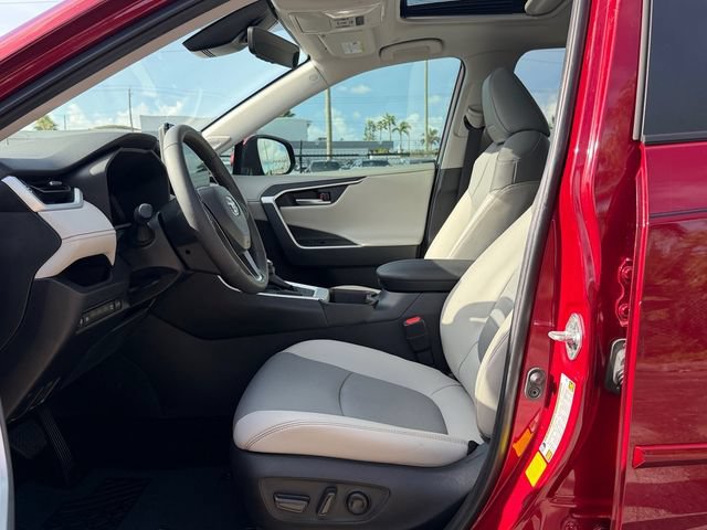 Used 2024 Toyota RAV4 Limited FWD image 10