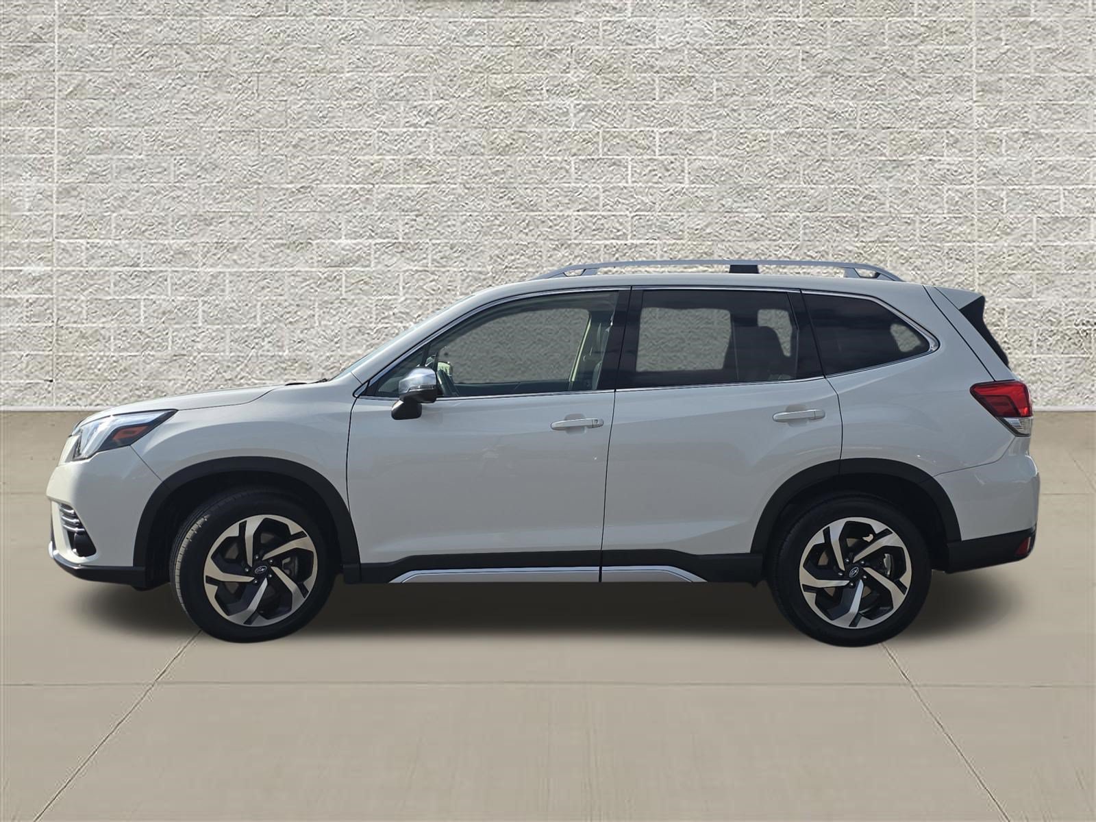 Certified 2023 Subaru Forester Touring w/ Popular Package #2 AWD/4WD image 4