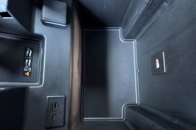 Used 2025 GMC Sierra 1500 AT4X image 33