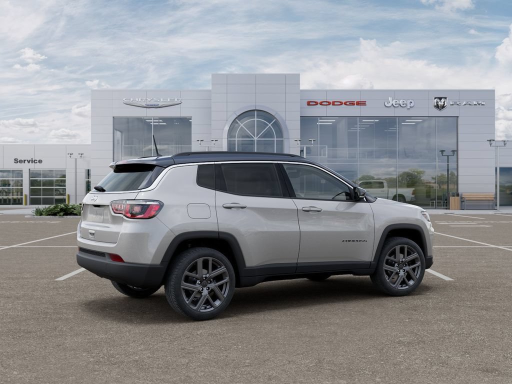 Used 2026 Jeep Compass Limited AWD/4WD image 4