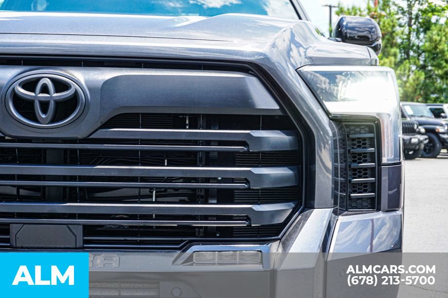 Used 2026 Toyota Tundra Limited AWD/4WD image 12