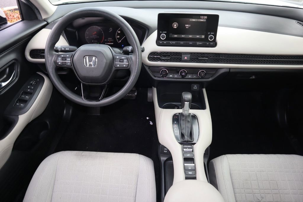 Used 2025 Honda HR-V LX image 14