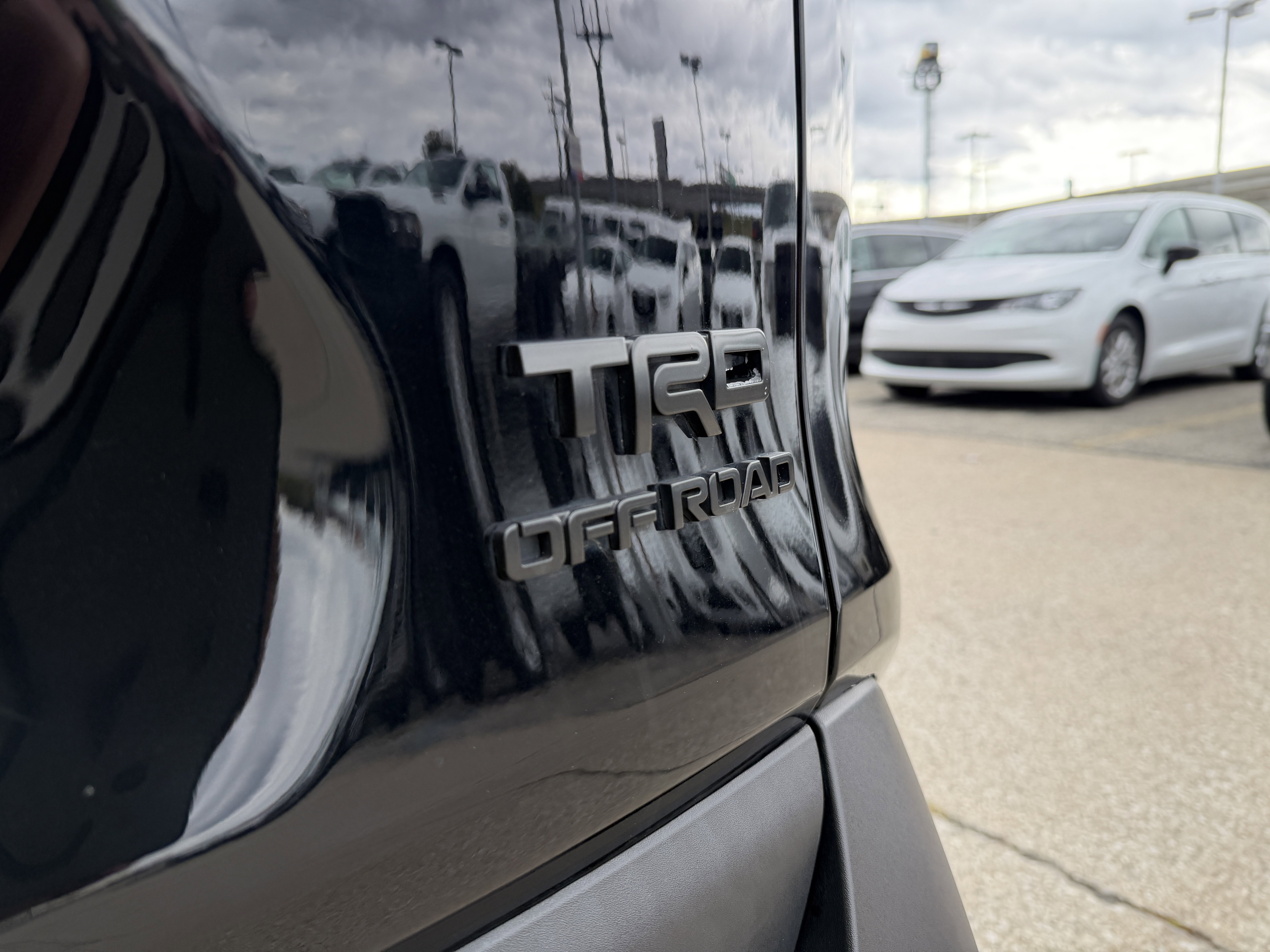 Used 2022 Toyota RAV4 TRD Off-Road image 10