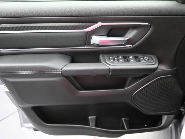New 2026 RAM 1500 4x4 Crew Cab image 12