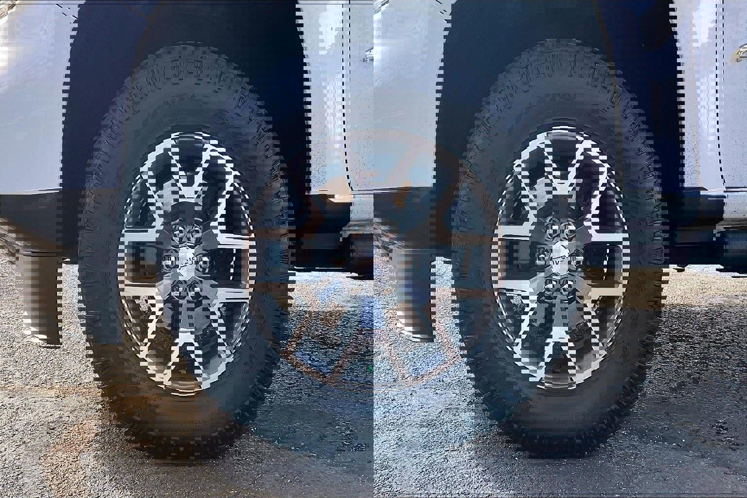 Used 2021 GMC Canyon AT4 w/ Trailering Package image 9