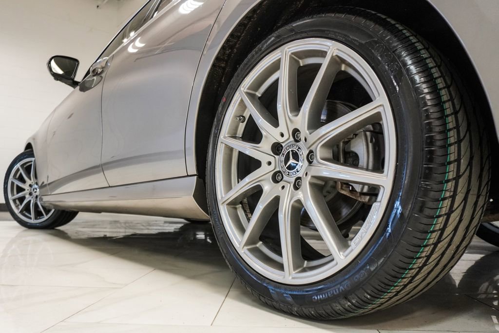 Used 2021 Mercedes-Benz E 350 Sedan w/ Premium Package image 34