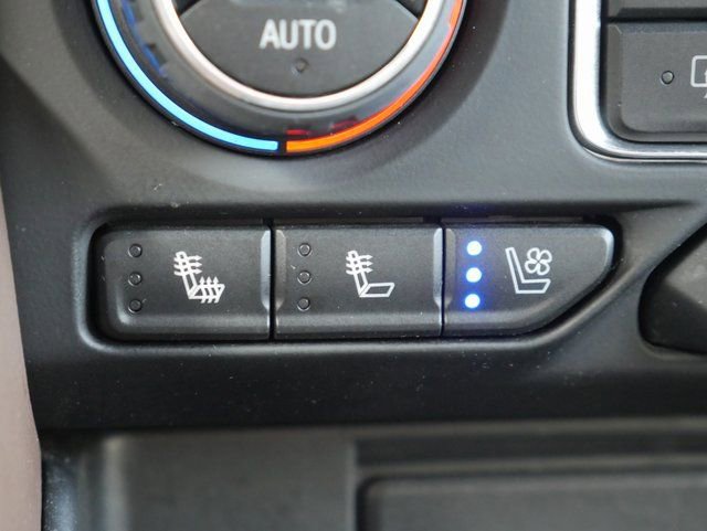 Used 2023 Chevrolet Suburban High Country image 4