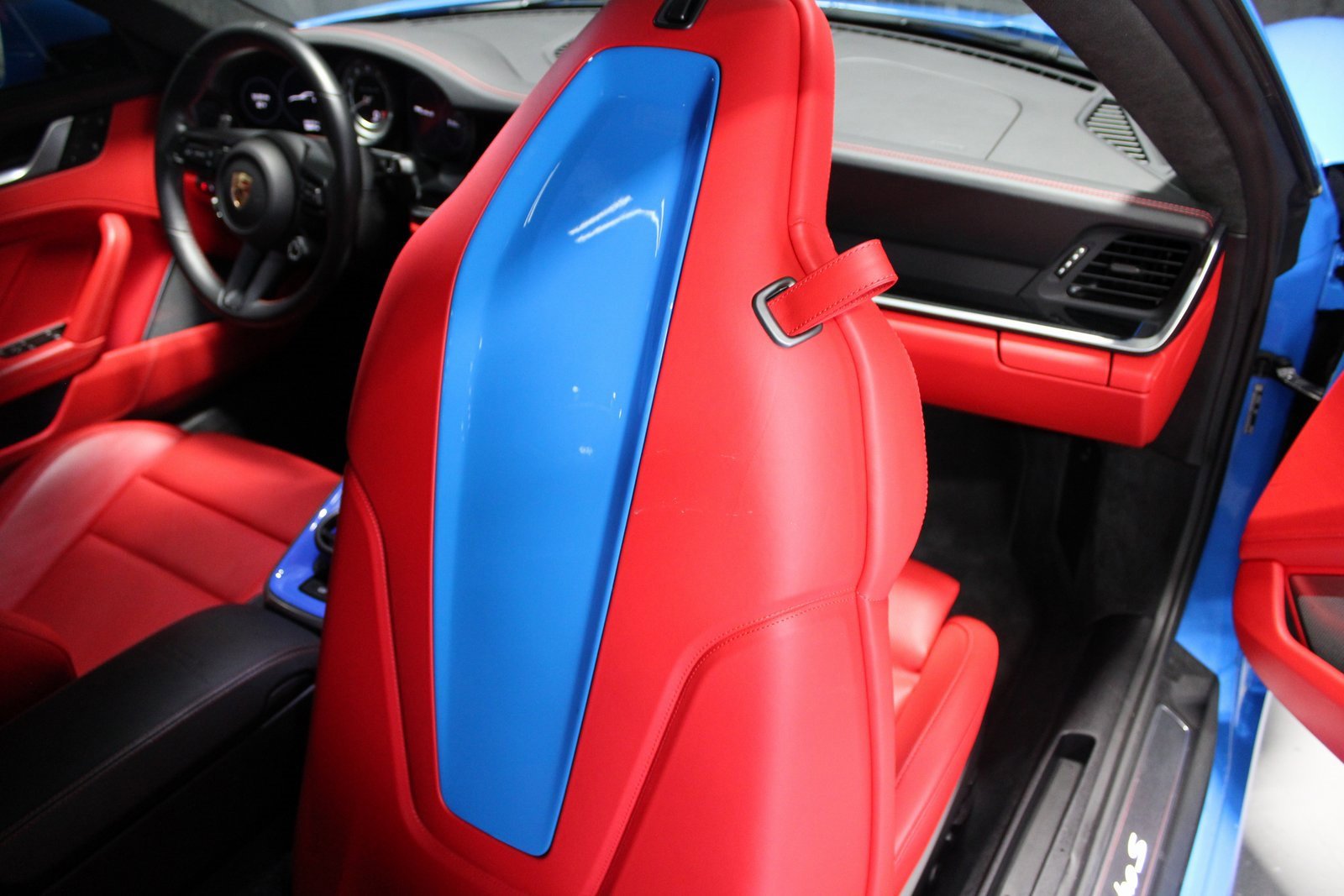 Used 2024 Porsche 911 Turbo S image 30