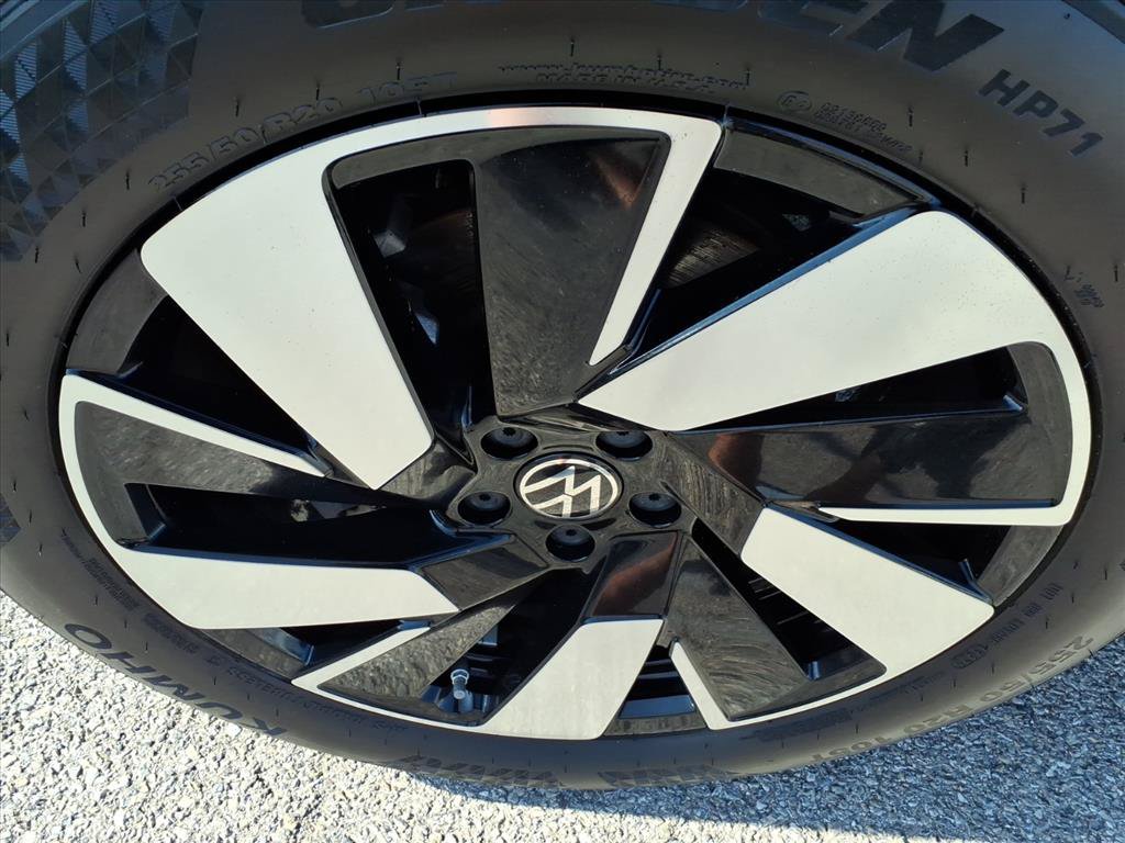 Used 2026 Volkswagen Atlas Cross Sport SE AWD/4WD image 11