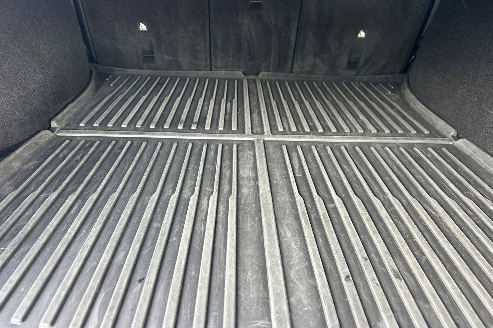 Used 2023 Tesla Model Y Performance image 19