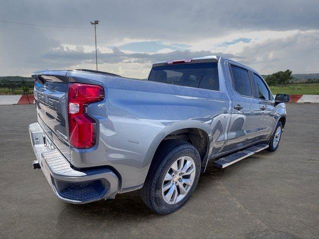 Used 2020 Chevrolet Silverado 1500 Custom w/ Custom Value Package RWD image 3