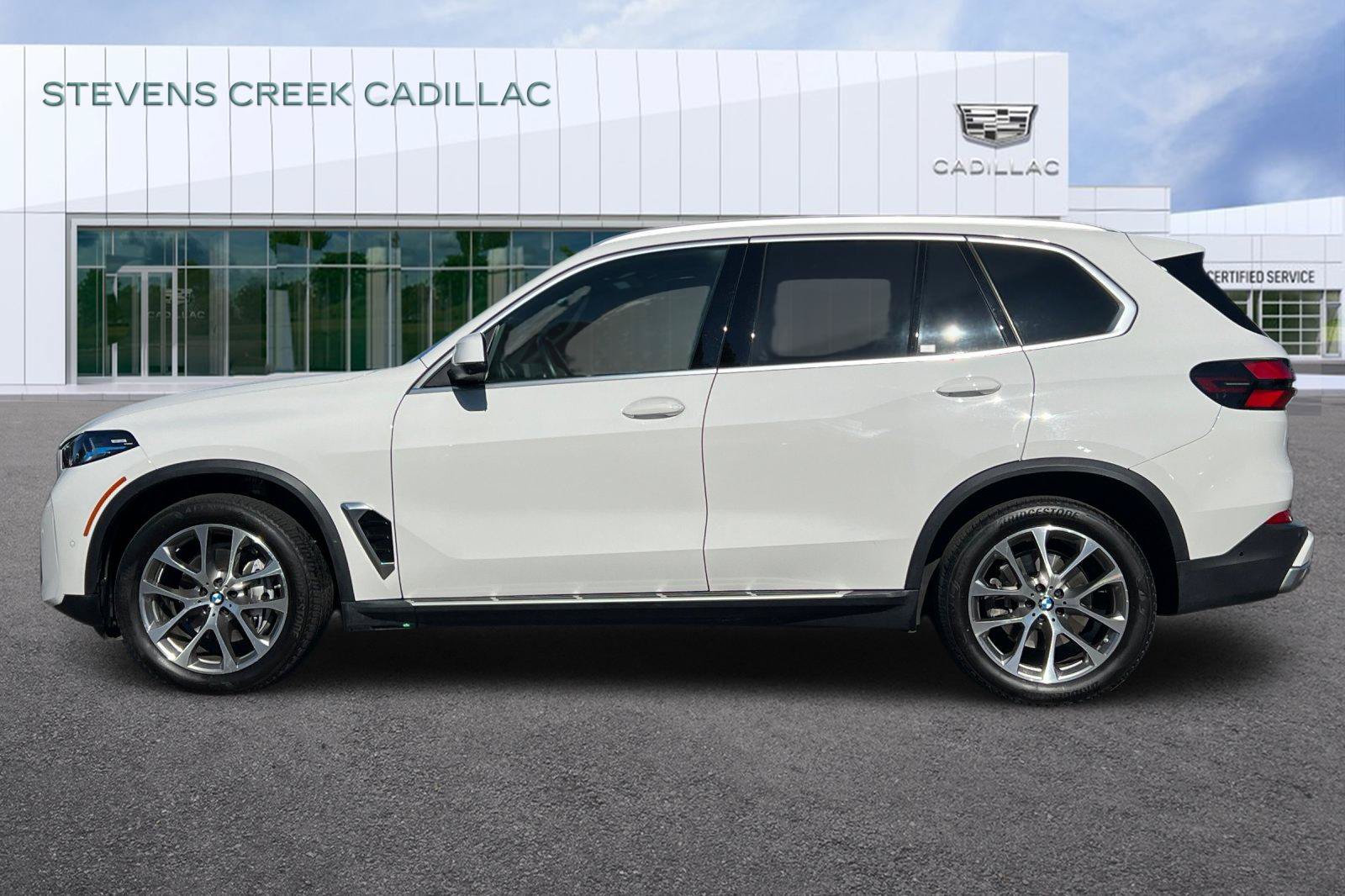 Used 2026 BMW X5 xDrive40i AWD/4WD image 6