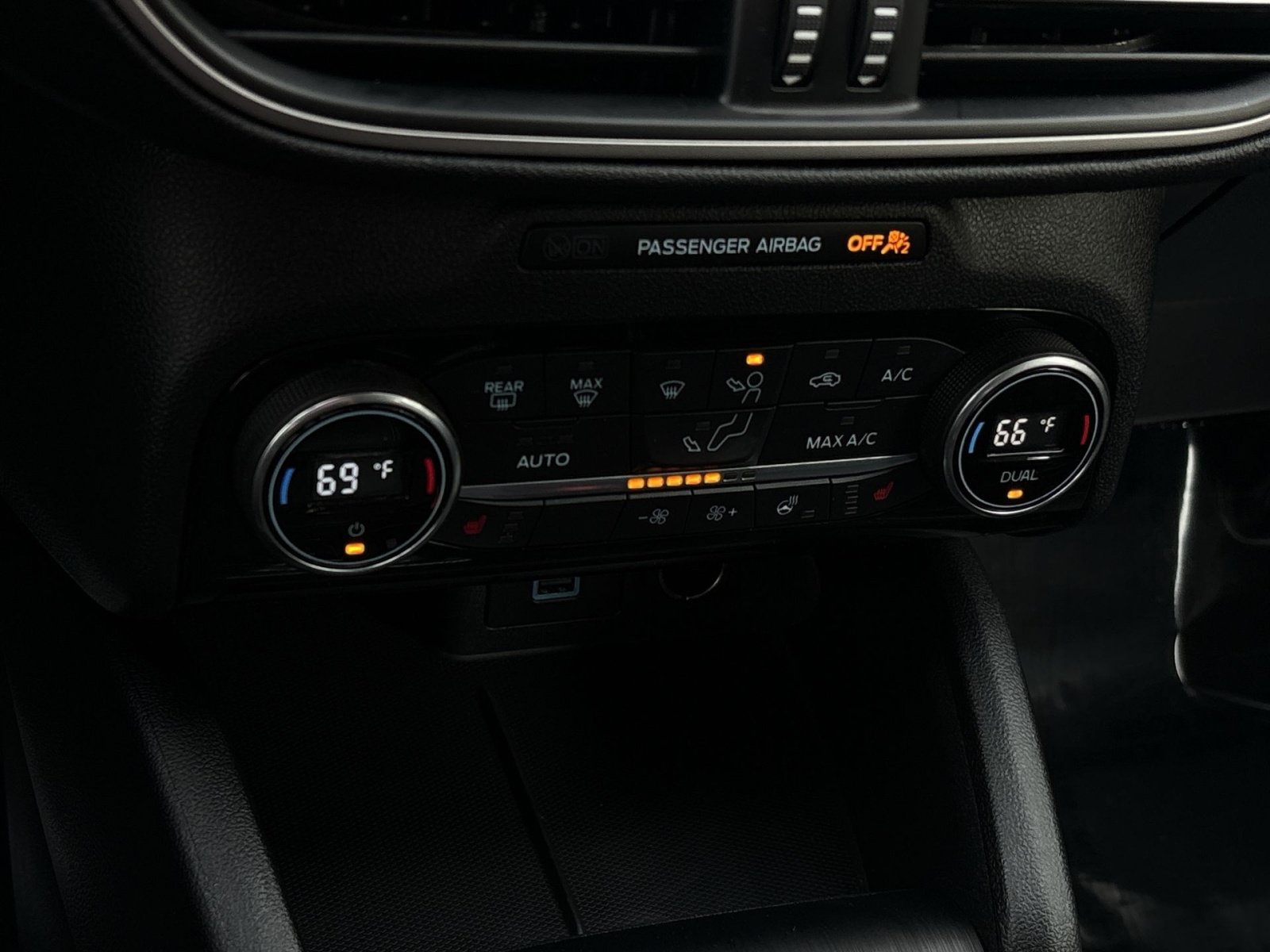 Used 2021 Ford Escape SEL FWD image 21