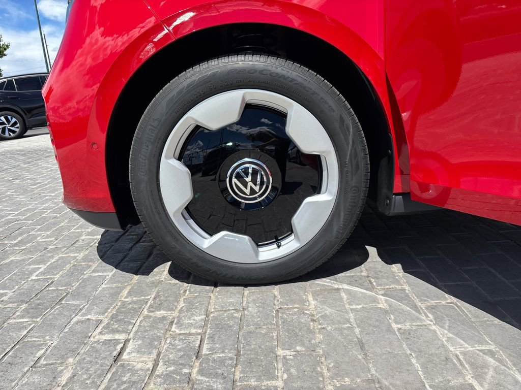 New 2025 Volkswagen ID. Buzz Pro S Plus AWD/4WD image 29