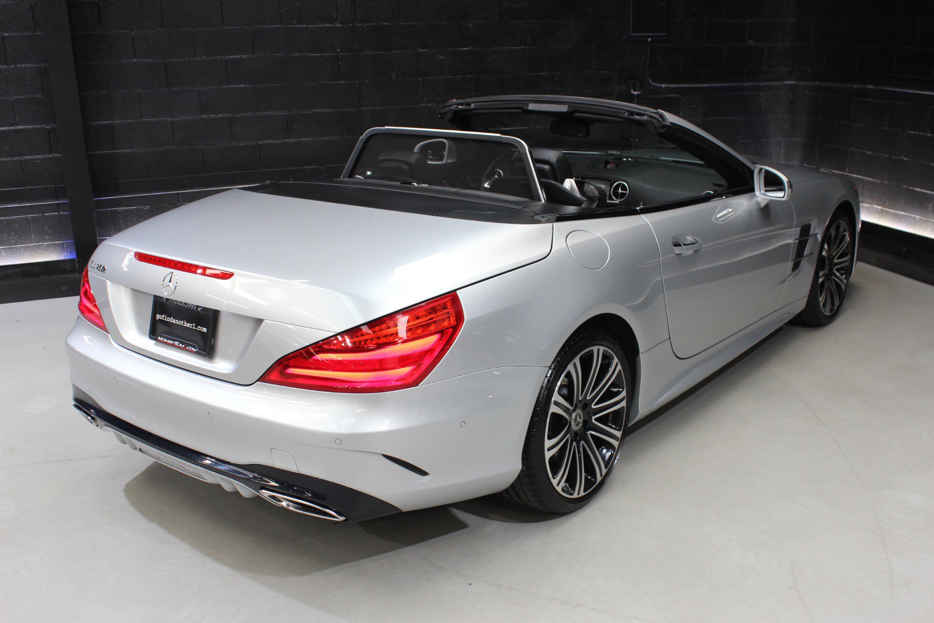 Used 2019 Mercedes-Benz SL 450 SL 450 Driver Assistance w/ Premium Package image 19
