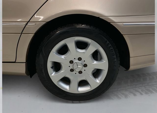 Used 2005 Mercedes-Benz C 320 4MATIC Sedan image 18