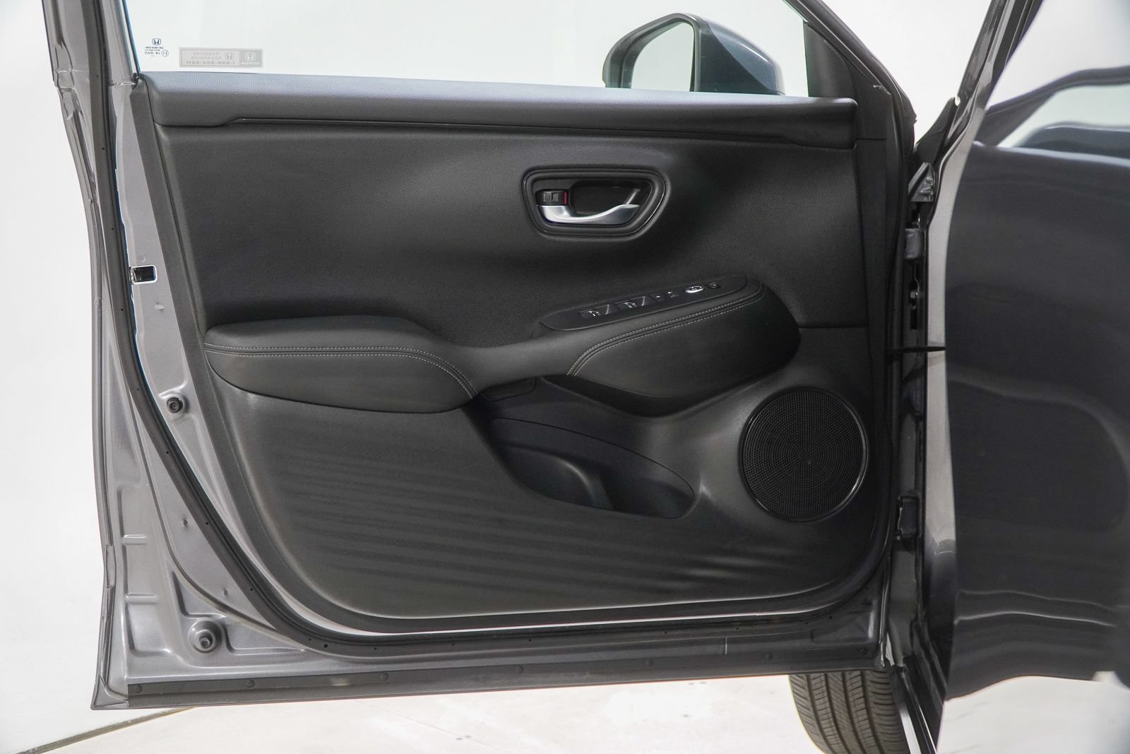 Certified 2024 Honda HR-V EX-L image 17