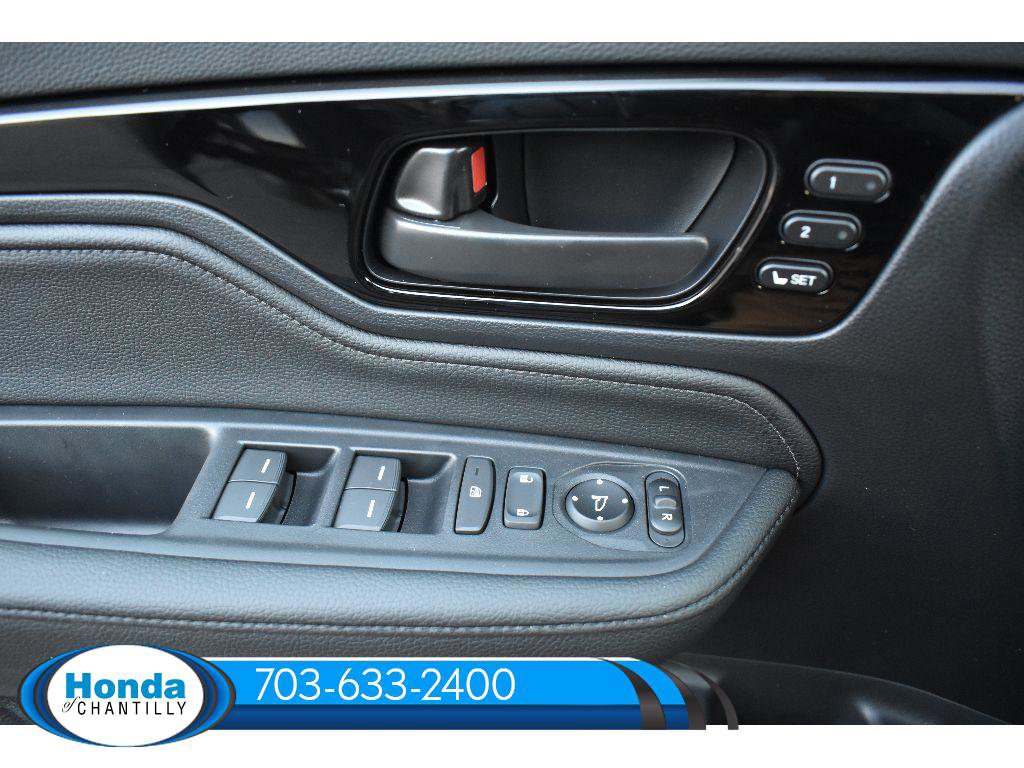 New 2026 Honda Odyssey Touring image 24