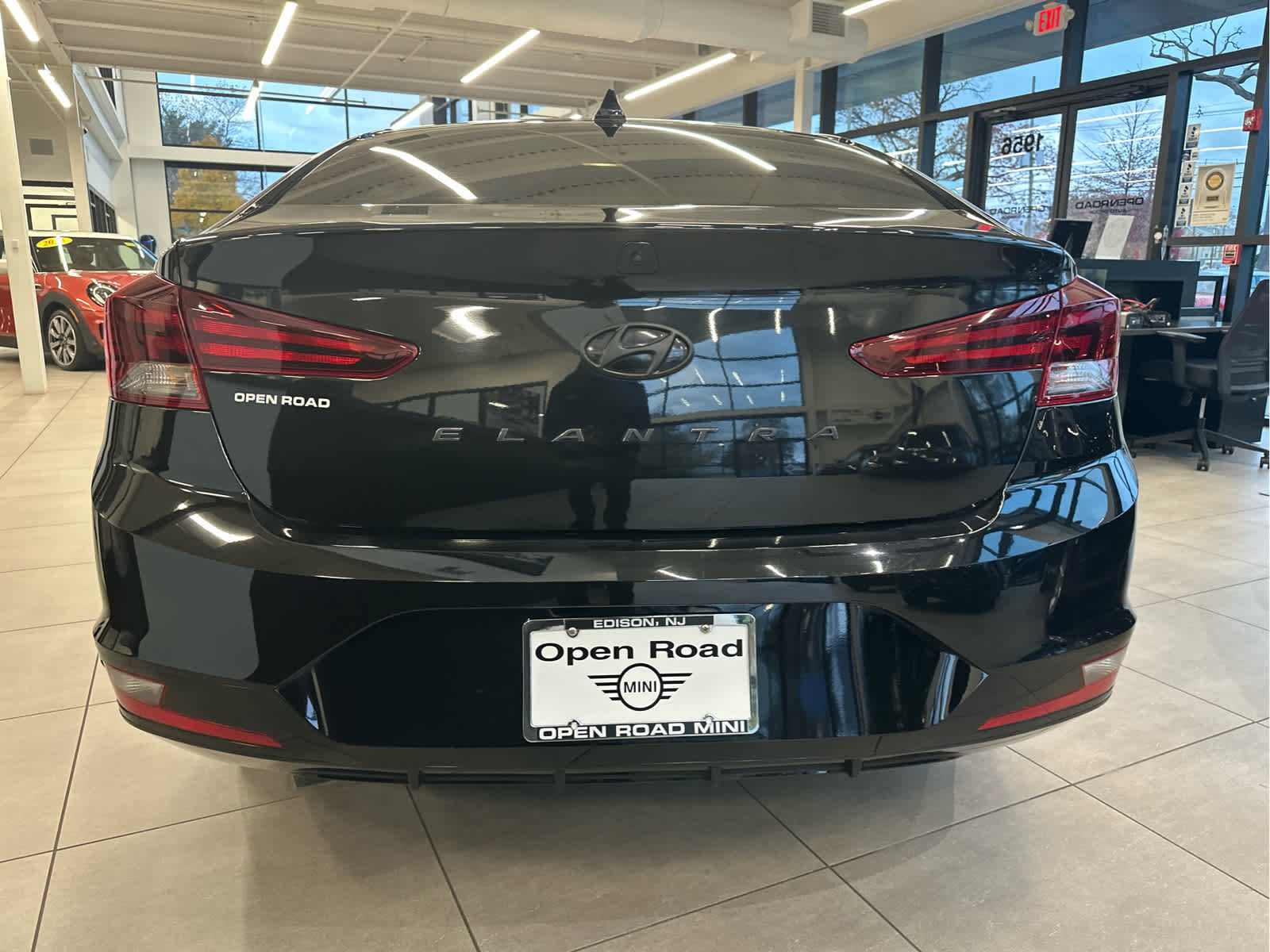 Used 2019 Hyundai Elantra Value Edition w/ Cargo Package image 7
