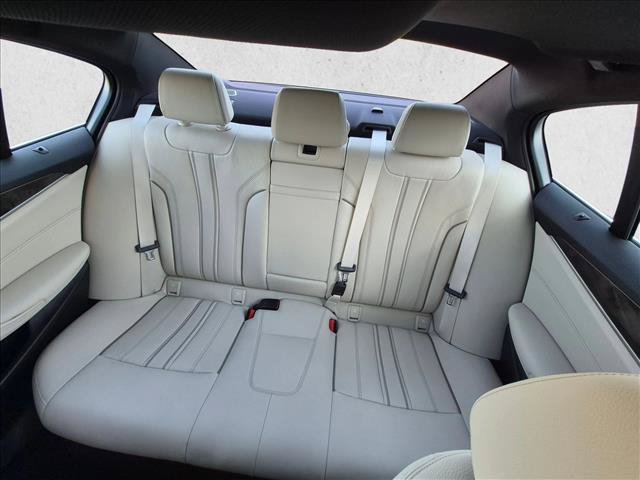 Used 2018 BMW 540i RWD image 22
