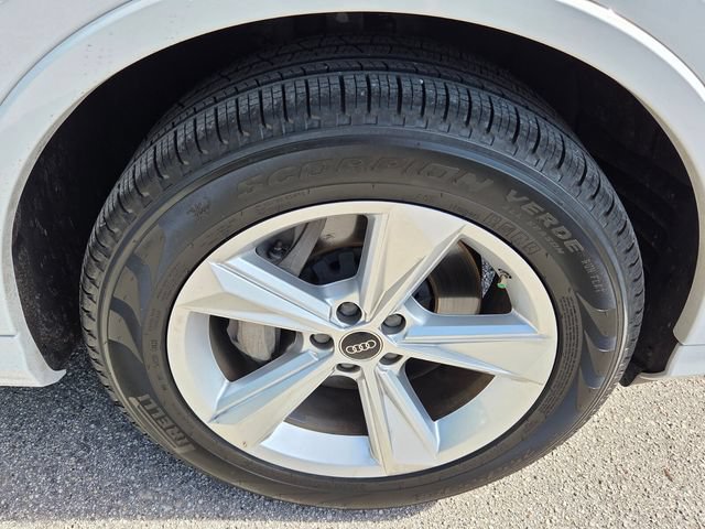 Used 2023 Audi Q7 2.0T Premium Plus AWD/4WD image 9