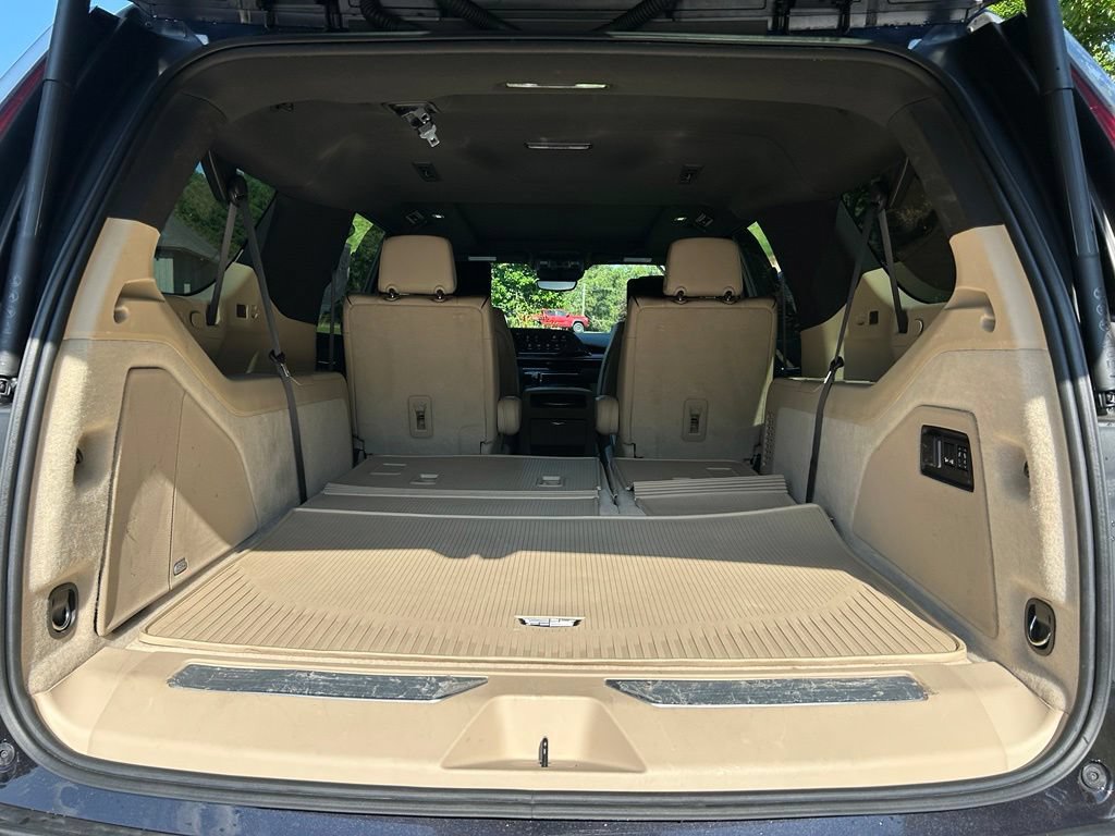 Used 2024 Cadillac Escalade ESV Premium Luxury w/ LPO, Floor Liner Package AWD/4WD image 20