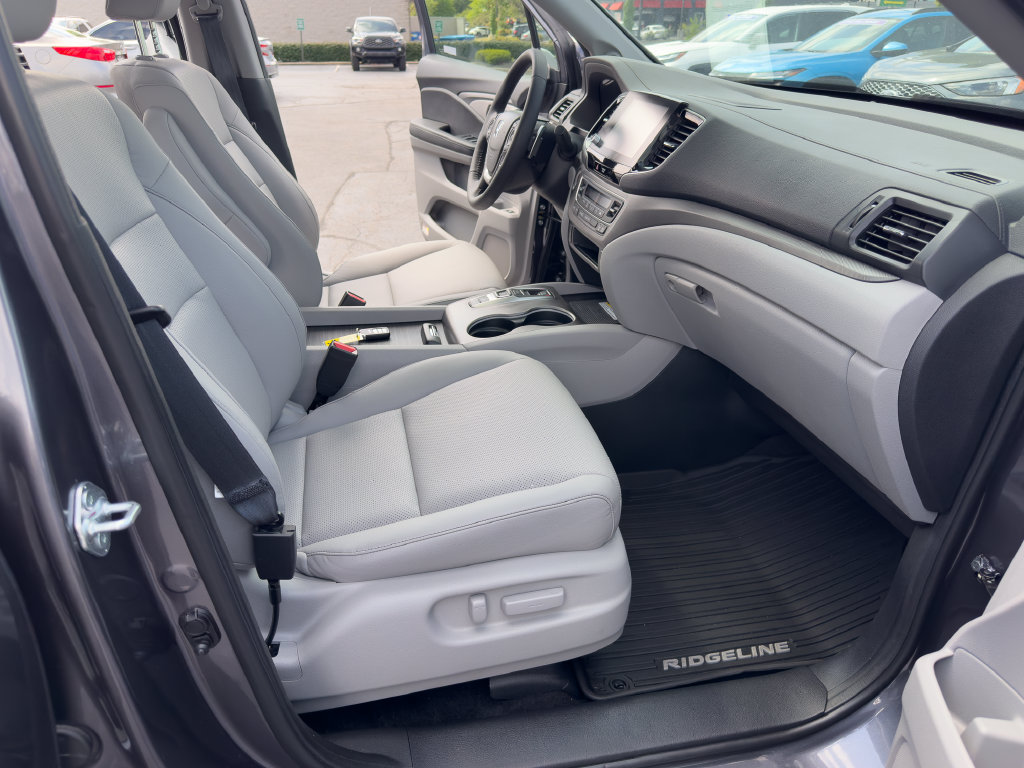 Used 2023 Honda Ridgeline RTL-E image 12