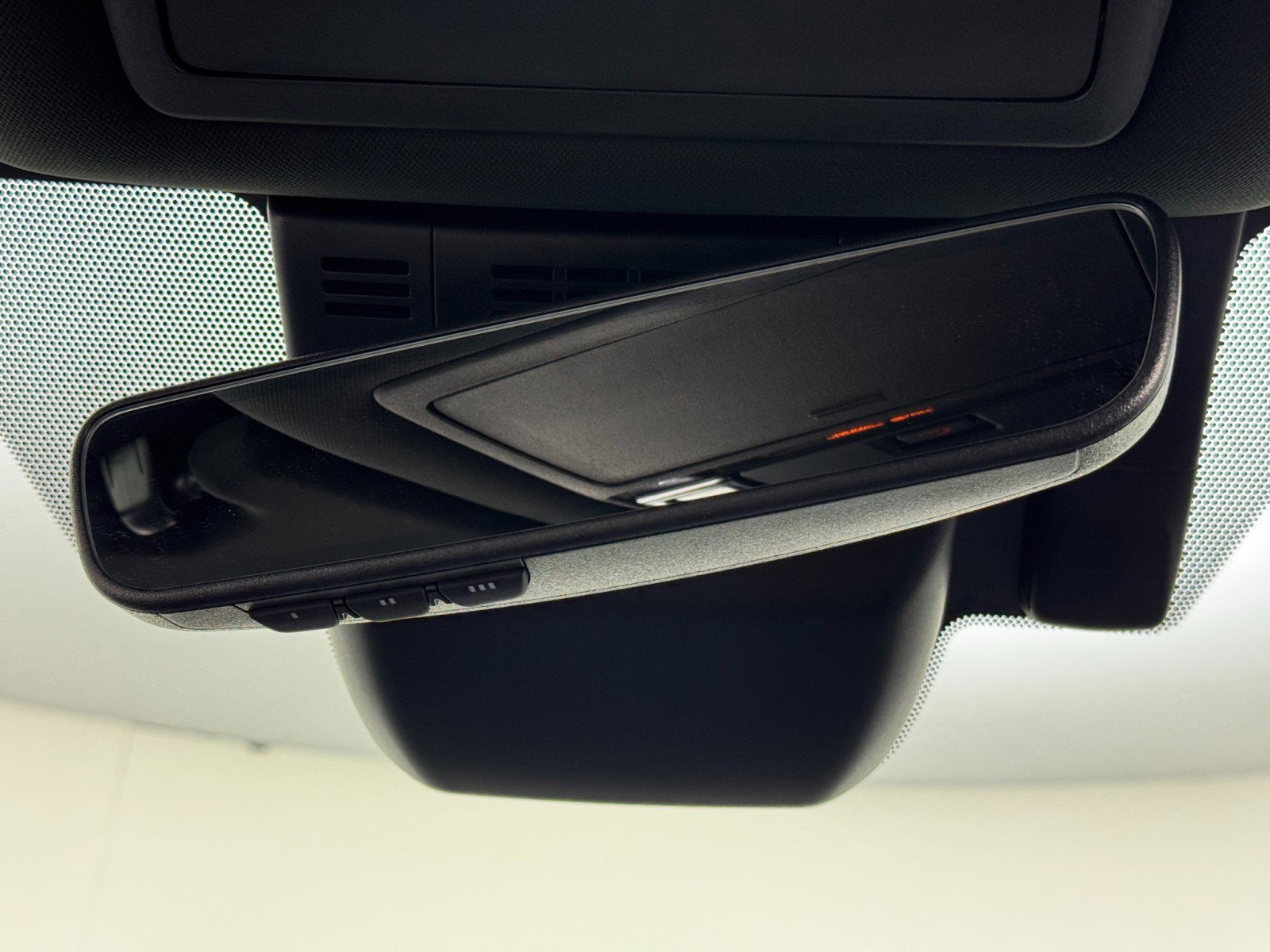 Used 2025 Lexus TX 500h AWD w/ Technology Package image 32