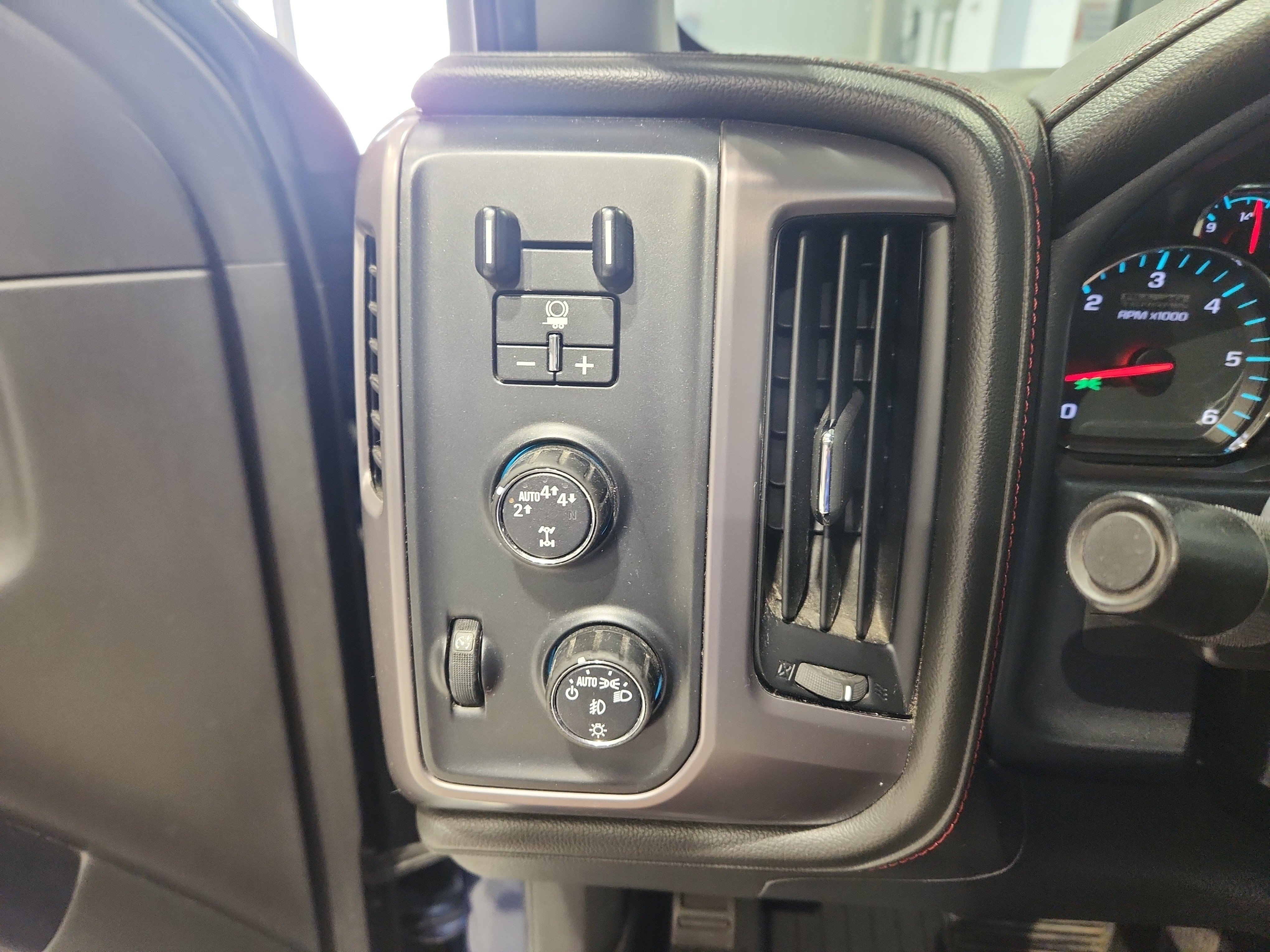Used 2017 GMC Sierra 1500 SLT AWD/4WD image 14