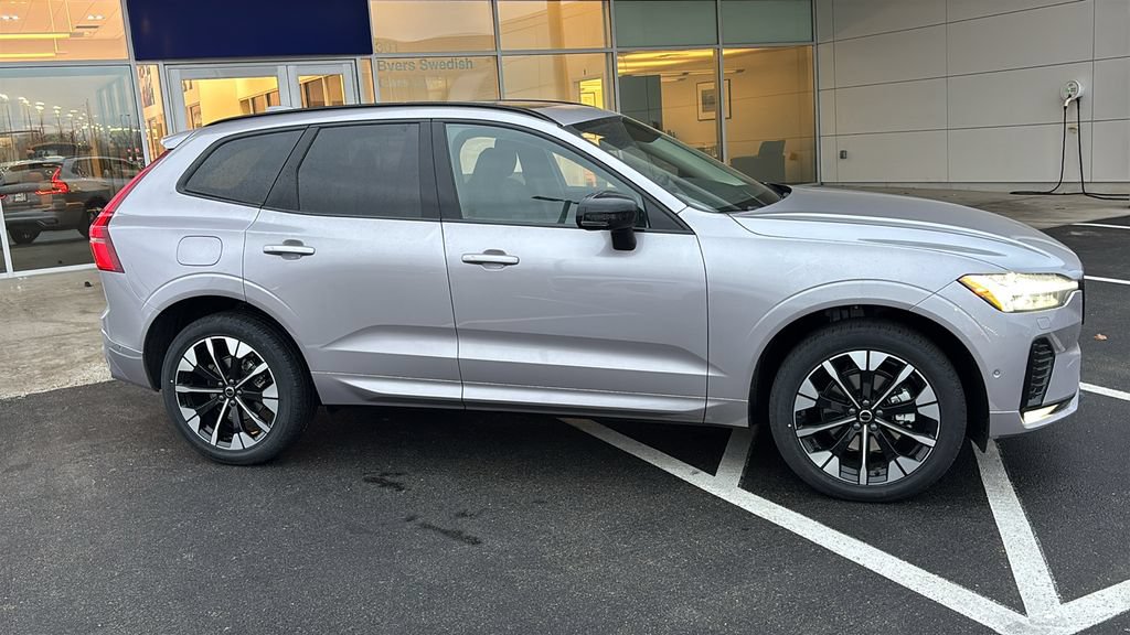 New 2026 Volvo XC60 B5 Plus w/ Climate Package AWD/4WD image 29
