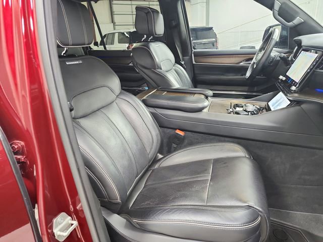 Used 2023 Jeep Grand Wagoneer L Series II image 37