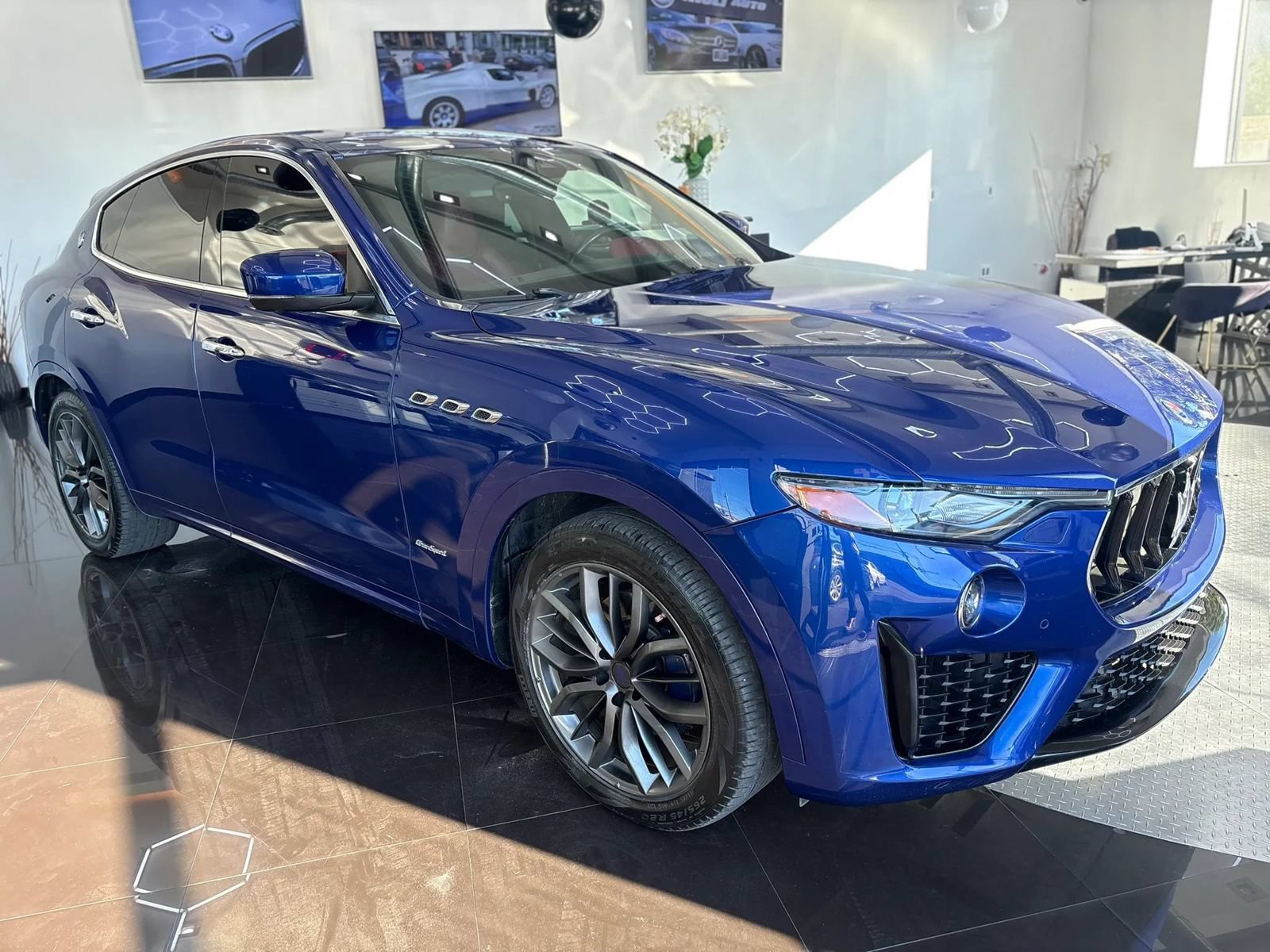 Used 2019 Maserati Levante GranSport AWD/4WD image 2