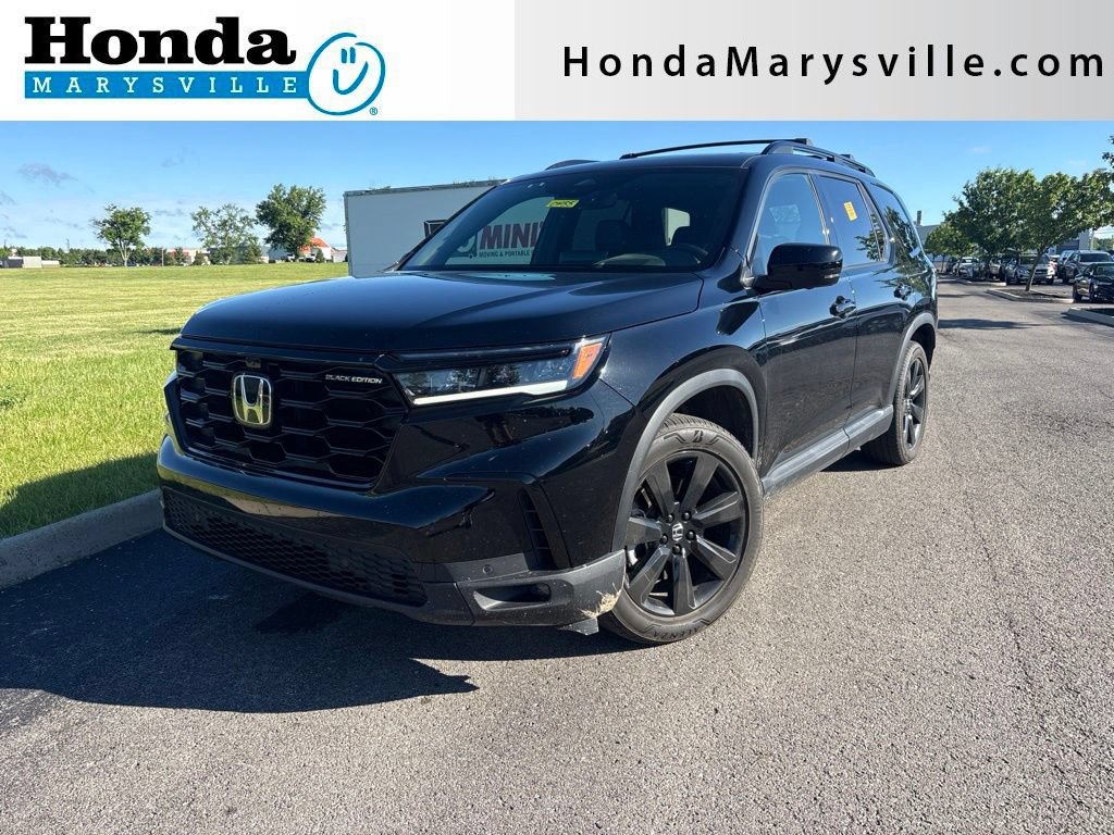 Used 2025 Honda Pilot Black Edition image 1