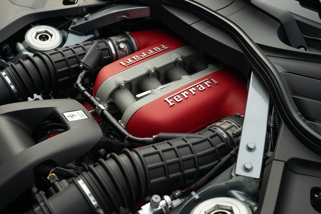 Used 2024 Ferrari Purosangue AWD/4WD image 13