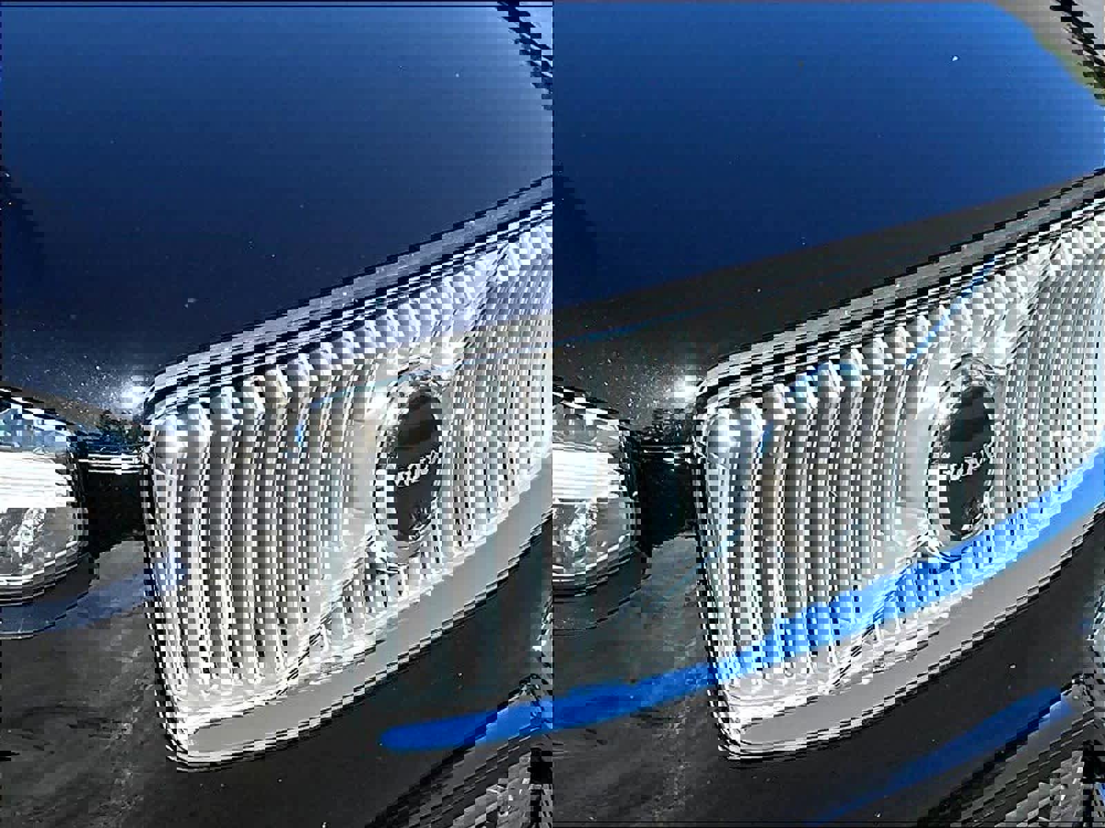 Used 2025 Volvo XC90 T8 Plus w/ Protection Package Premier image 33