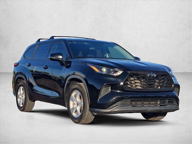 Used 2026 Toyota Highlander XLE AWD/4WD image 3