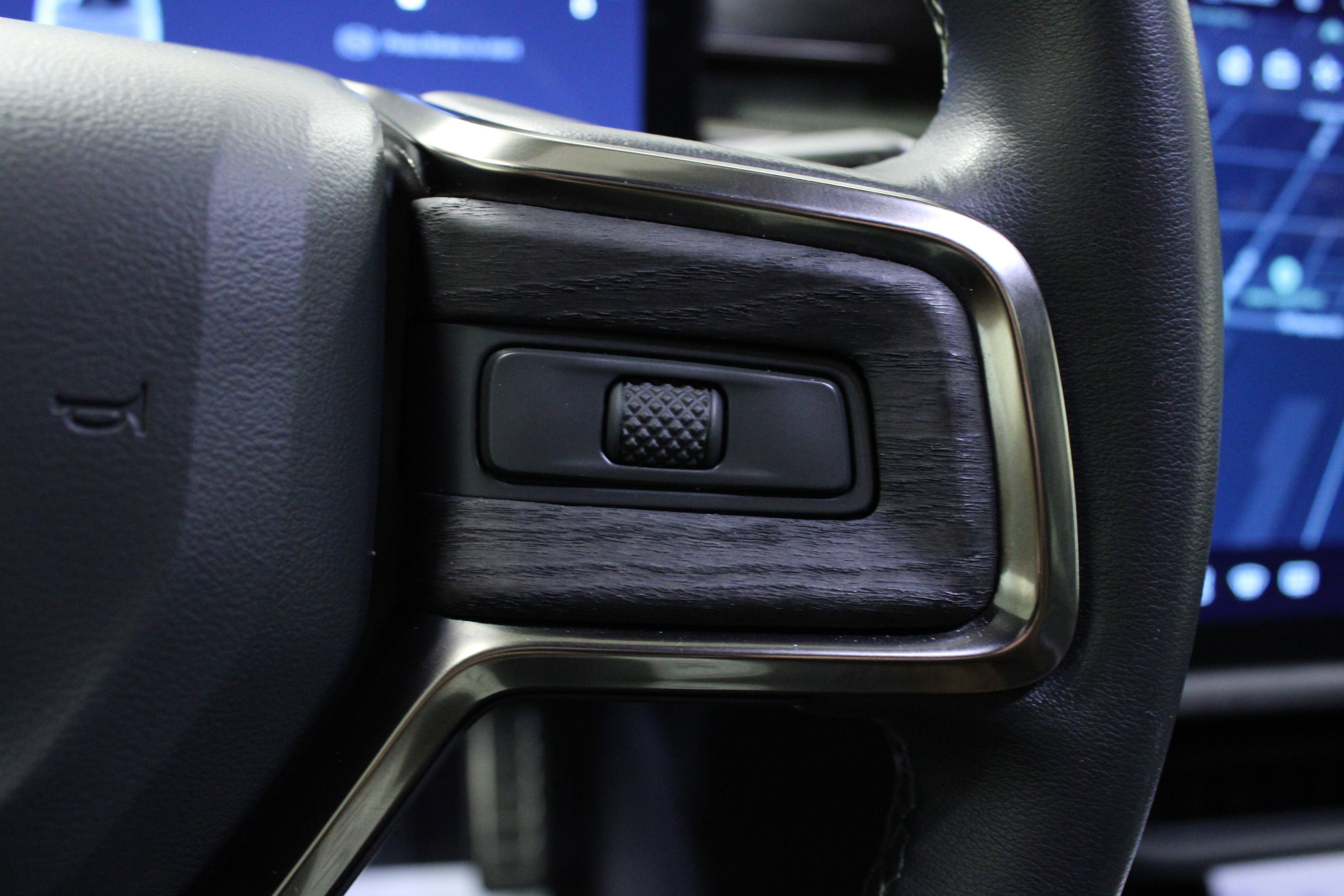 Used 2022 Rivian R1T Launch Edition image 21