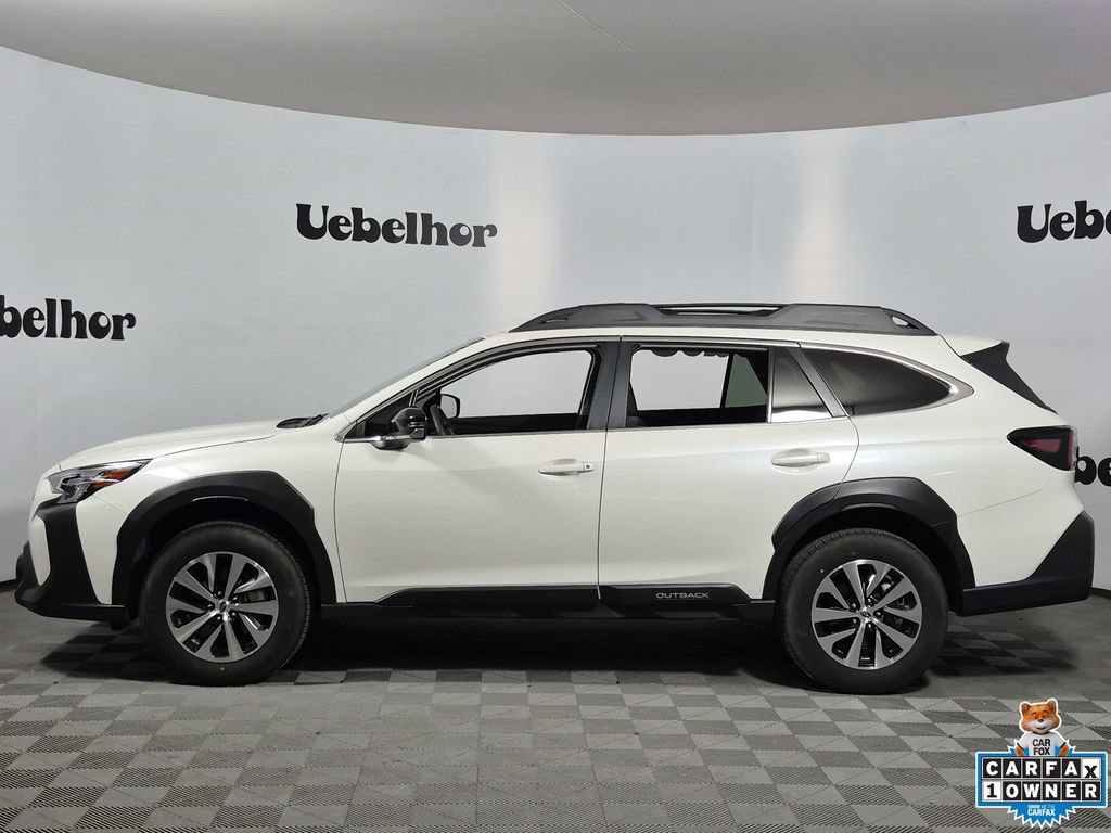 Used 2025 Subaru Outback Premium AWD/4WD image 4