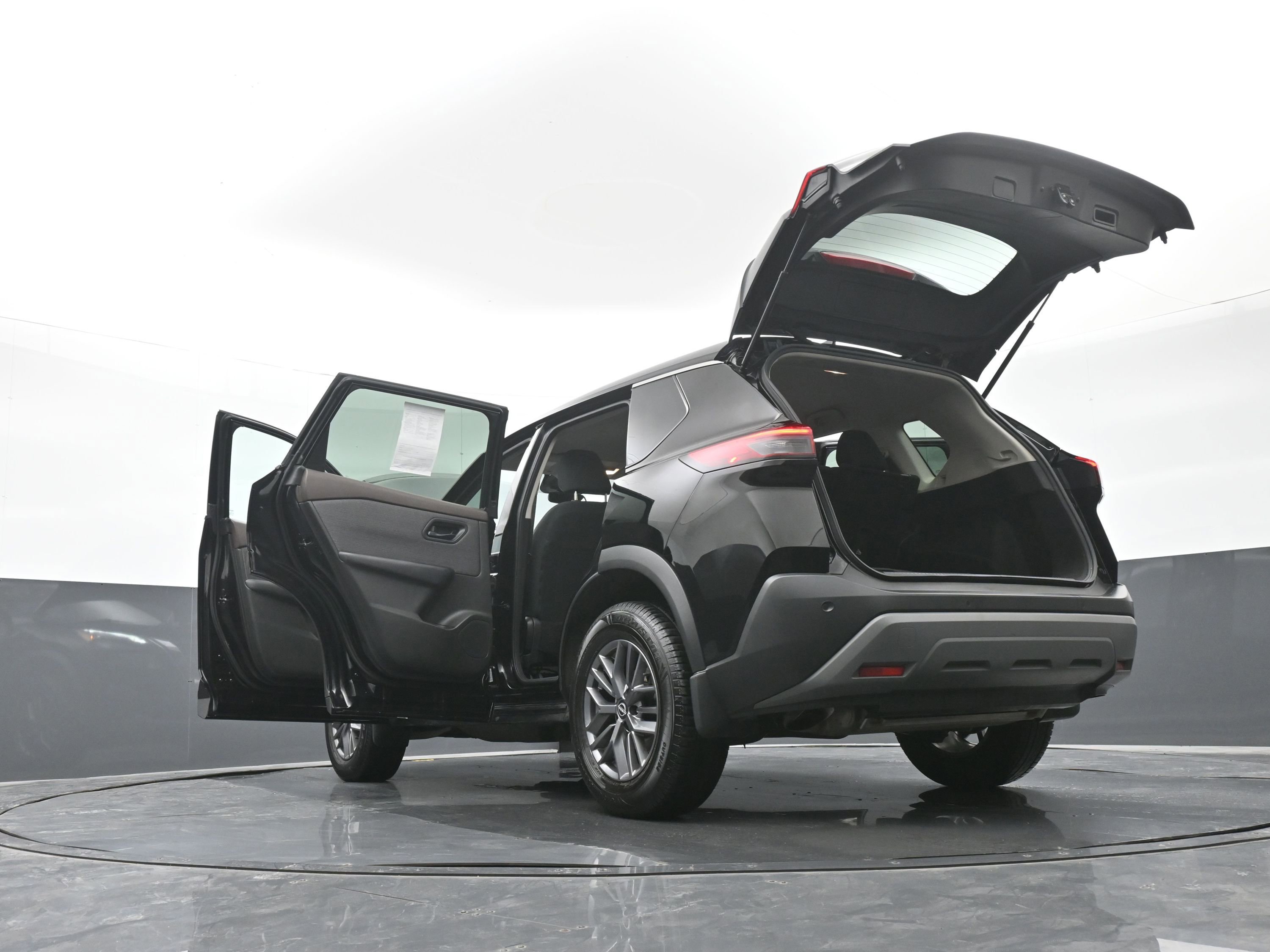 Used 2023 Nissan Rogue S AWD/4WD image 50
