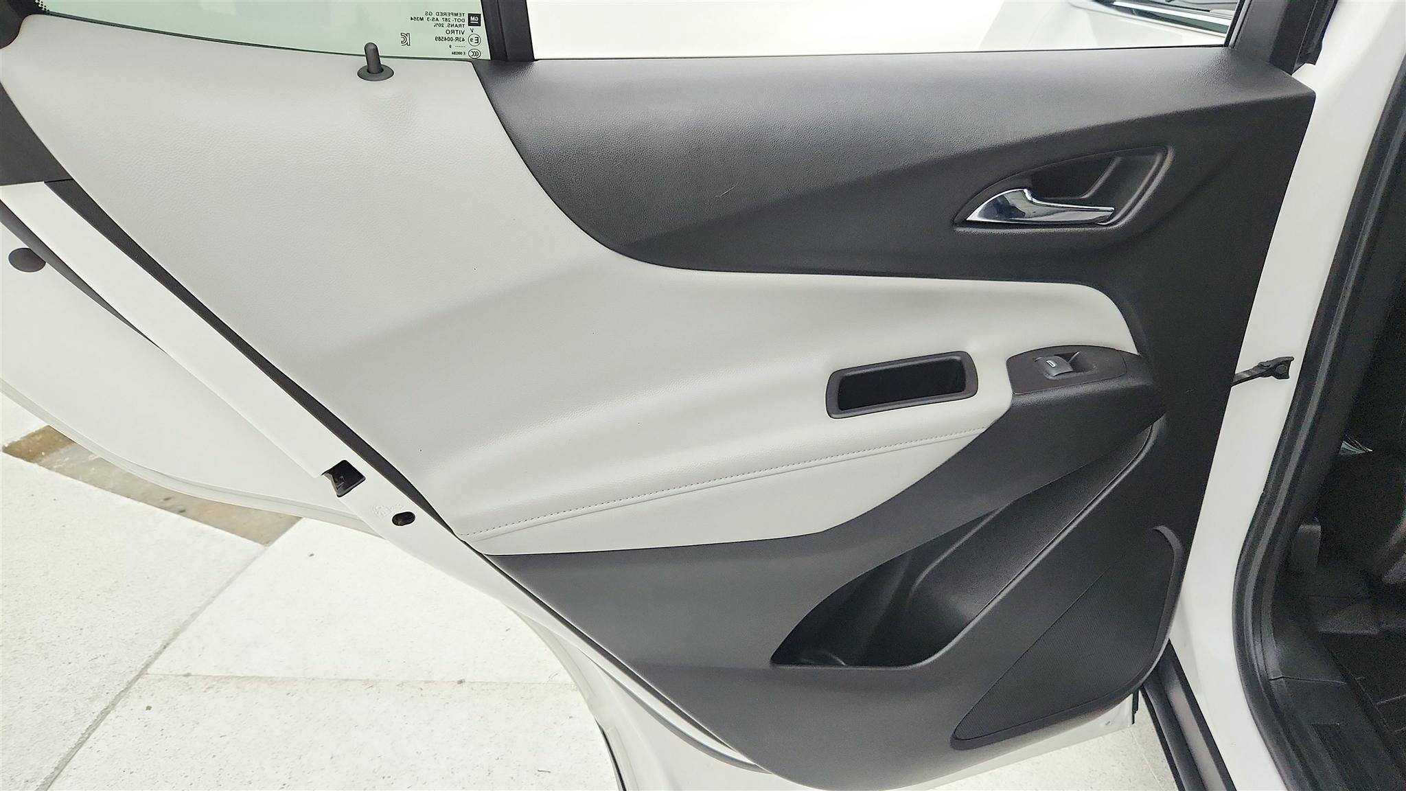 Used 2019 Chevrolet Equinox Premier FWD image 30