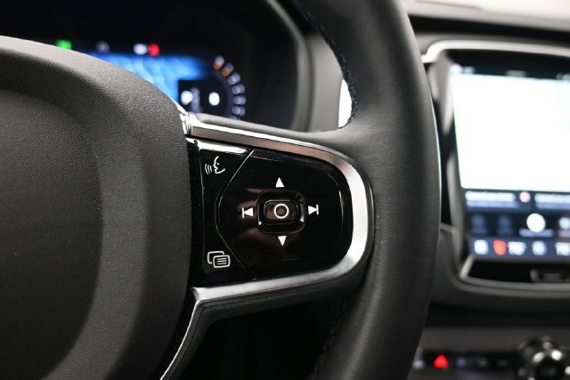 Used 2024 Volvo XC90 B6 Ultimate w/ Lounge Package AWD/4WD image 25
